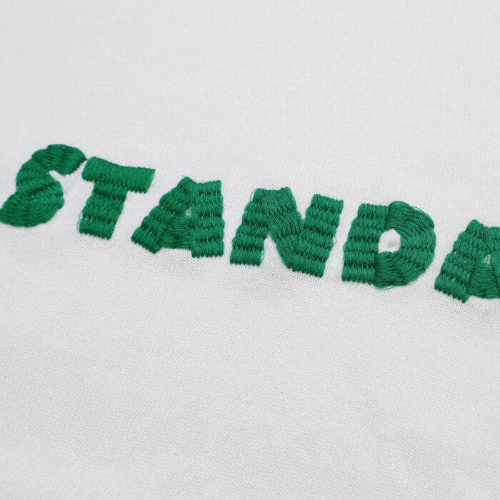 mao made マオメイド 611143 シャリコットン embroidery ししゅういろいろシリーズ ロゴザクザクししゅう5分袖ニットTEE Tシャツ トップス ニット