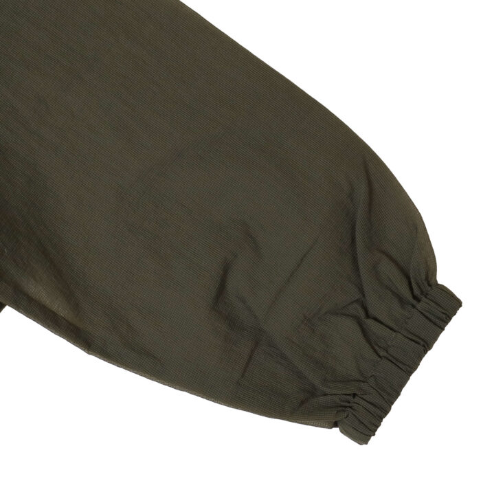 P82600 ナイロンシアーペーパーリップストップ 裾ヒモコクーンブルゾン プリット ナチュラル トップス