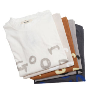 tumugu ツムグ TC26103 ラフィ天竺 プリントT (go on a trip) Tシャツ トップス　